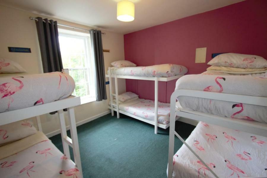 Inverness Student Hotel ภายนอก รูปภาพ
